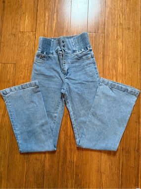 Othr High-Rise Light Blue Ribbed Waist Jeans